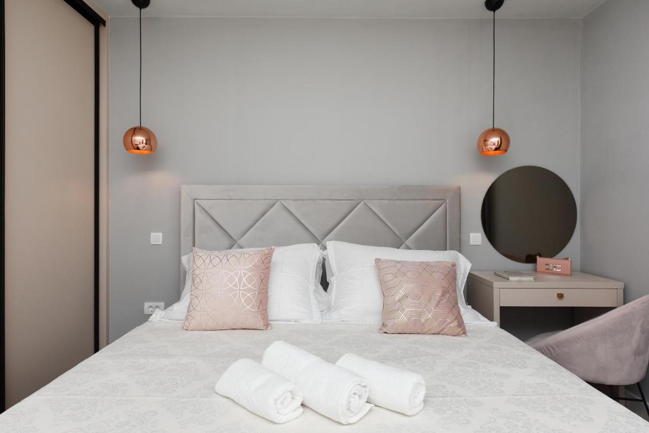 Malako Family Apartments Seline Eksteriør billede