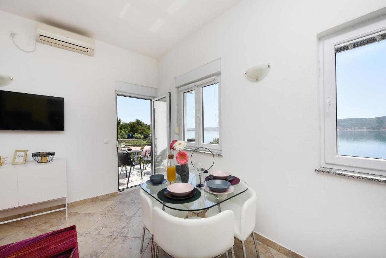 Malako Family Apartments Seline Eksteriør billede