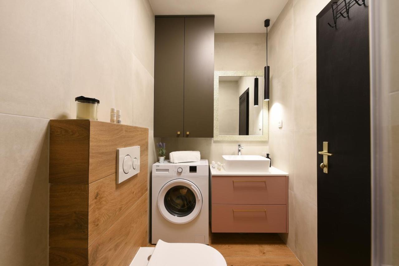 Malako Family Apartments Seline Eksteriør billede
