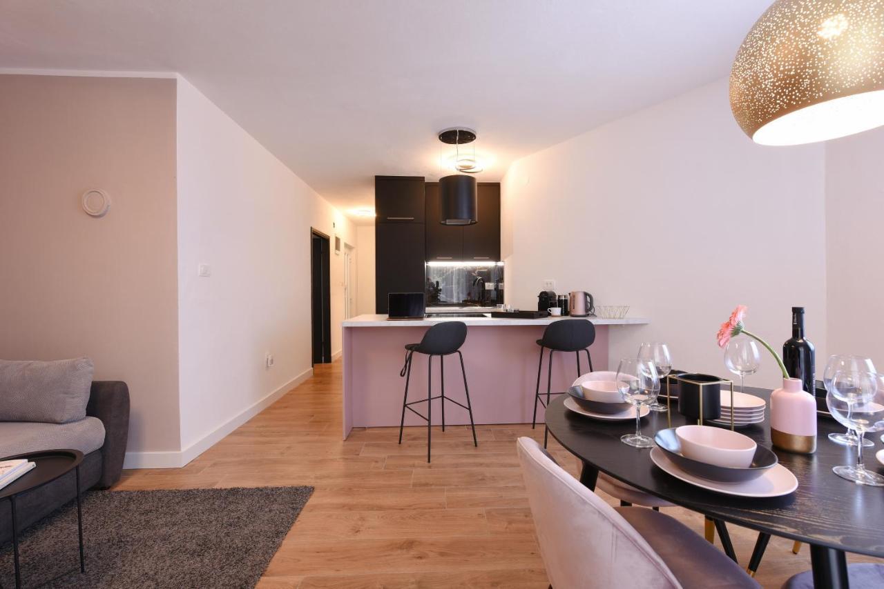 Malako Family Apartments Seline Eksteriør billede