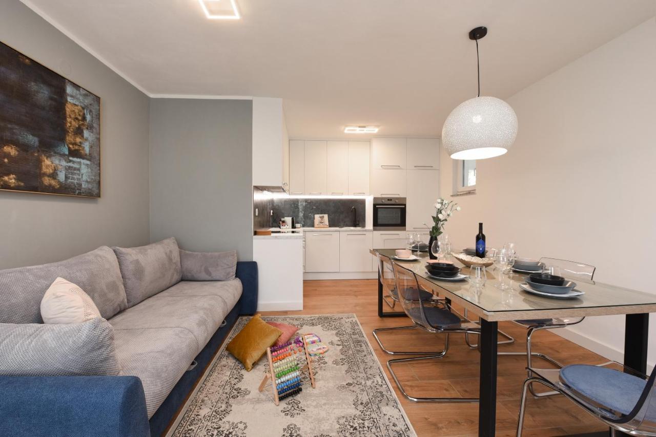 Malako Family Apartments Seline Eksteriør billede